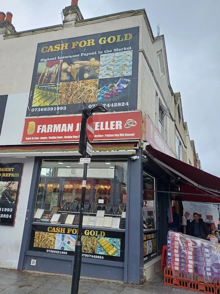 London Gold Rabia Southall shop at 137 A The Broadway, with the Farman Jeweller fascia